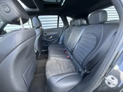 Photo 14 Mercedes GLC  300de 4MATIC SUV AMG Line