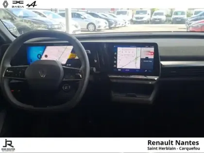 Photo 9 Renault Megane  E-Tech Electric 220ch 60kWh Techno autonomie confort -25