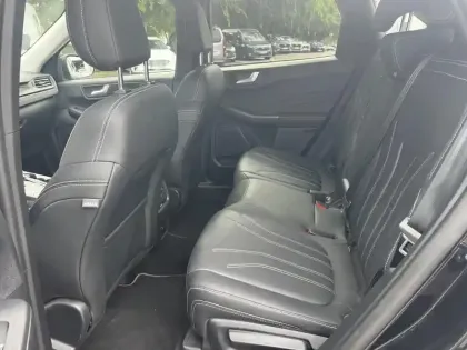 Photo 9 Ford Kuga  2.5 Duratec 190ch FHEV E85 Vignale BVA