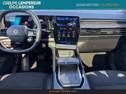 Photo 8 Renault Austral  1.2 E-Tech full hybrid 200ch Iconic- 24
