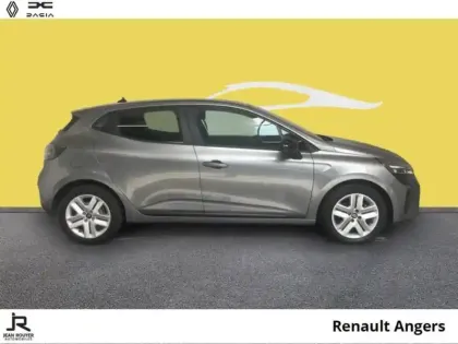 Photo 13 Renault Clio  1.5 dCi 100ch Evolution - 25