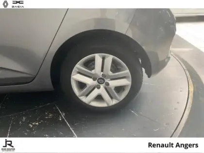 Photo 7 Renault Clio  1.5 dCi 100ch Evolution - 25