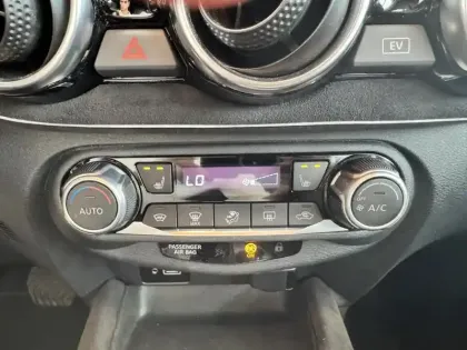 Photo 14 Nissan Juke  1.6 Hybrid 143ch N-Design 2023.5
