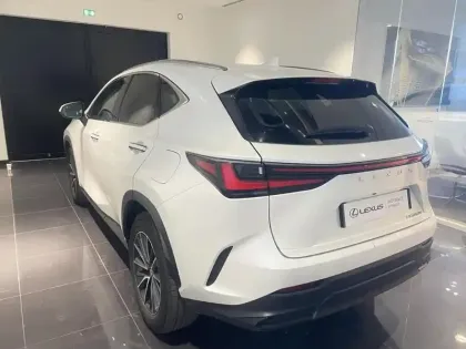 Photo 5 Lexus Nx  450h+ Luxe 4WD Pack Design