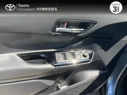 Photo 9 Toyota C-HR  1.8 Hybride 122ch Design Ultimate E-CVT