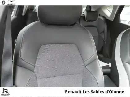 Photo 14 Renault Captur  1.6 E-Tech hybride 145ch Techno