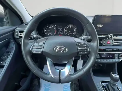 Photo 12 Hyundai I30  1.0 T-GDi 120ch Hybrid 48V Creative DCT-7