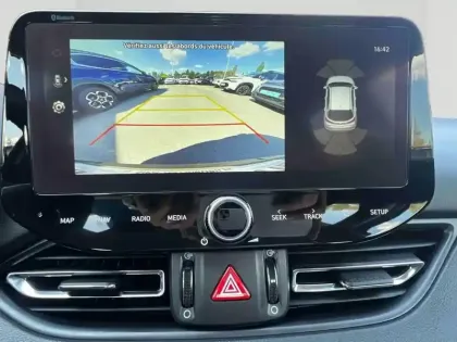 Photo 14 Hyundai I30  1.0 T-GDi 120ch Hybrid 48V Creative DCT-7