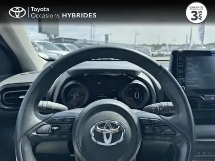 Photo 12 Toyota Yaris  116h Design 5p MY22