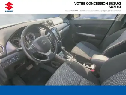 Photo 11 Suzuki Vitara  1.5 Dualjet Hybrid 102ch Privilège Auto Allgrip