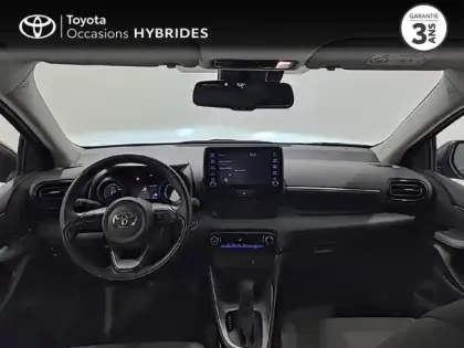 Photo 8 Toyota Yaris  116h Design 5p Pack Confort