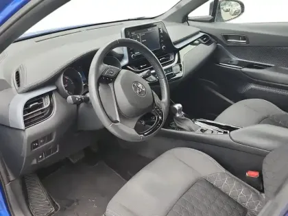 Photo 8 Toyota C-HR  122h Edition 2WD E-CVT MY20