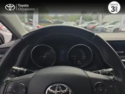 Photo 12 Toyota Auris  Touring Sports HSD 136h Design