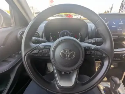 Photo 13 Toyota Yaris  Cross 116h Dynamic MY25