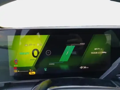 Photo 12 Renault Megane  E-Tech Electric 130ch Equilibre autonomie urbaine -24