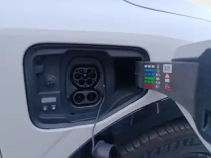 Photo 9 Renault Megane  E-Tech Electric 130ch Equilibre autonomie urbaine -24