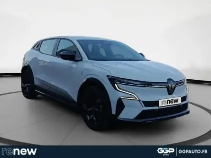 Photo 6 Renault Megane  E-Tech Electric 130ch Equilibre autonomie urbaine -24