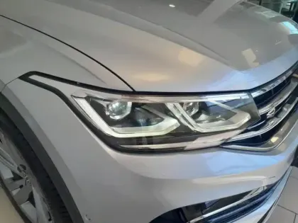 Photo 7 Volkswagen Tiguan  1.4 eHybrid 245ch R-Line DSG6