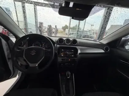 Photo 9 Suzuki Vitara  1.5 Dualjet Hybrid 115ch Privilège Auto