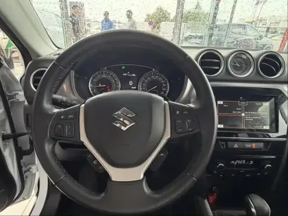 Photo 25 Suzuki Vitara  1.5 Dualjet Hybrid 115ch Privilège Auto