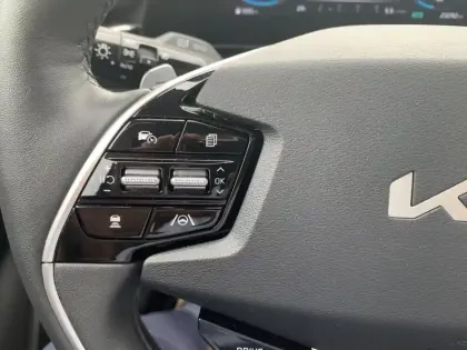Photo 14 Kia Niro  1.6 GDi 129ch HEV Premium DCT6