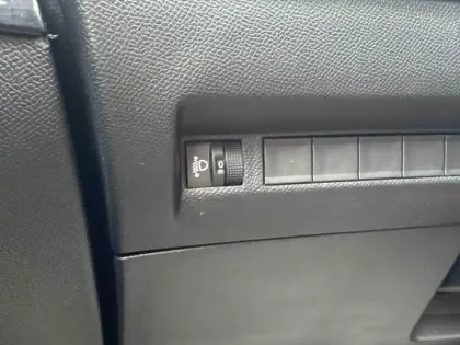 Photo 14 Peugeot 208  1.2 Hybrid 110ch Allure e-DCS6