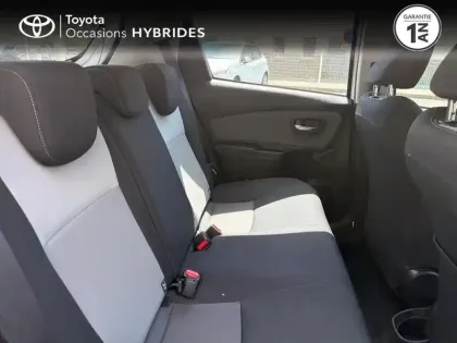Photo 6 Toyota Yaris  100h Dynamic Business 5p