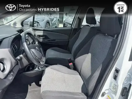 Photo 10 Toyota Yaris  100h Dynamic Business 5p