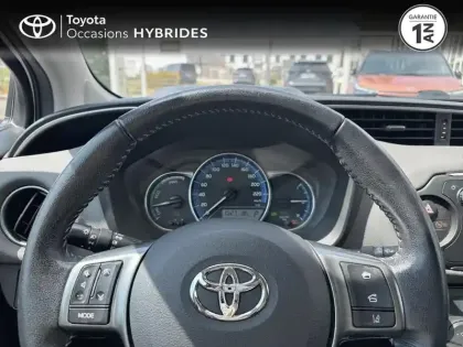 Photo 12 Toyota Yaris  100h Dynamic Business 5p