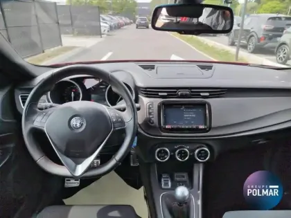 Photo 7 Alfa Romeo Giulietta  1.4 TB MultiAir 150ch Imola Stop&Start