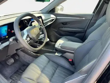 Photo 13 Renault Scenic  E-Tech Electric 220ch 87kWh Techno option Iconic grande autonomie -25