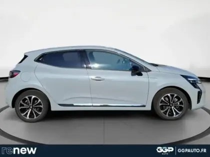 Photo 5 Renault Clio  1.6 E-Tech 145ch full hybrid Techno