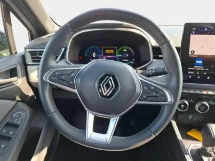 Photo 14 Renault Clio  1.6 E-Tech 145ch full hybrid Techno