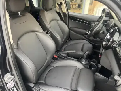 Photo 8 Mini Mini  5 Portes Cooper 136ch Edition Premium BVA7