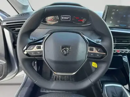 Photo 12 Peugeot 208  1.2 100ch S&S Style