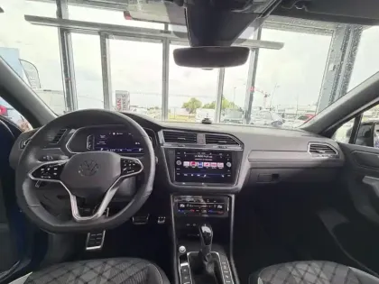 Photo 13 Volkswagen Tiguan  1.5 TSI 150ch R-Line DSG7