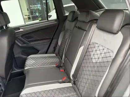 Photo 7 Volkswagen Tiguan  1.4 eHybrid 245ch R-Line DSG6