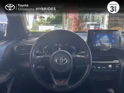 Photo 12 Toyota Yaris  Cross 116h GR Sport Toit Panoramique