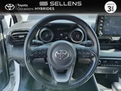 Photo 8 Toyota Yaris  116h Design 5p MC24
