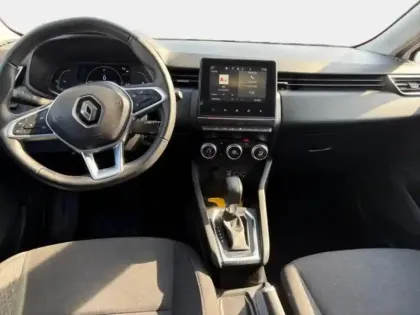 Photo 12 Renault Clio  1.6 E-Tech hybride 145ch Equilibre