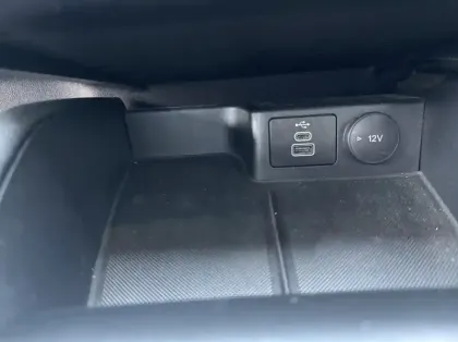 Photo 19 Ford Kuga 2.5 Duratec 190ch FHEV E85 ST-Line Business BVA