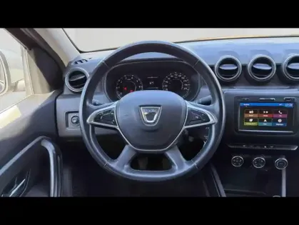 Photo 14 Dacia Duster 1.0 TCe 100ch Confort 4x2 Suréquipé