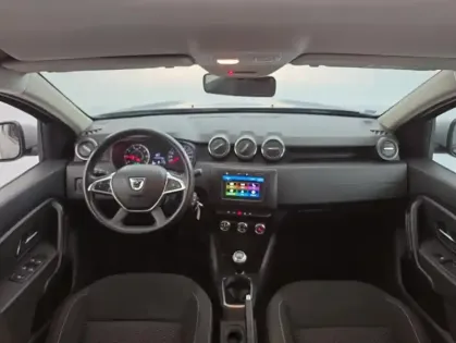 Photo 43 Dacia Duster 1.0 TCe 100ch Confort 4x2 Suréquipé