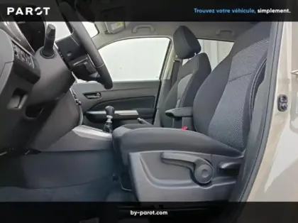 Photo 9 Suzuki Vitara 1.4 Boosterjet Hybrid 110ch Privilège MY25