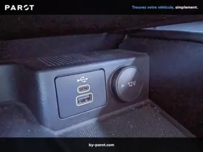 Photo 10 Ford Kuga 2.5 Duratec 180ch Hybrid FlexiFuel Titanium Business Powershift
