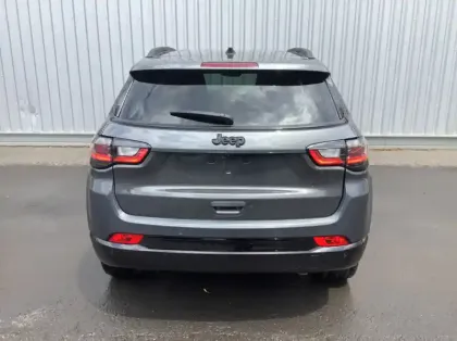 Photo 5 Jeep Compass 1.5 Turbo T4 130 ch BVR7 e-Hybrid Summit