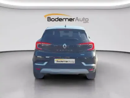 Photo 19 Renault Captur  E-Tech Plug-in 160