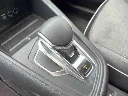 Photo 12 Renault Captur  E-Tech Plug-in 160
