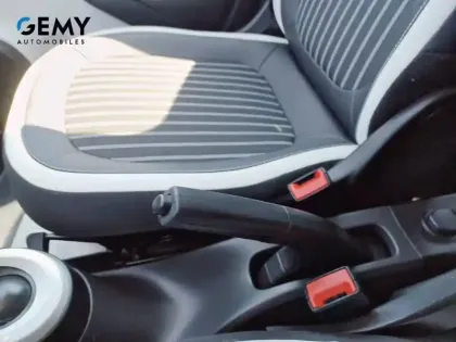 Photo 17 Renault Twingo  III E-Tech
