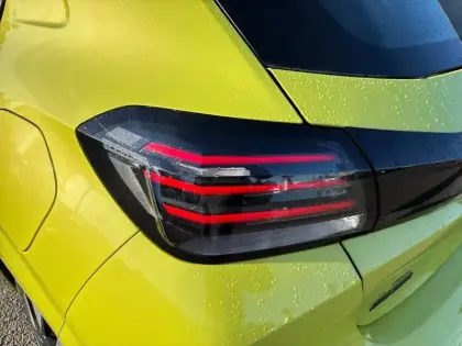 Photo 16 Peugeot 208  100 S&S BVM6